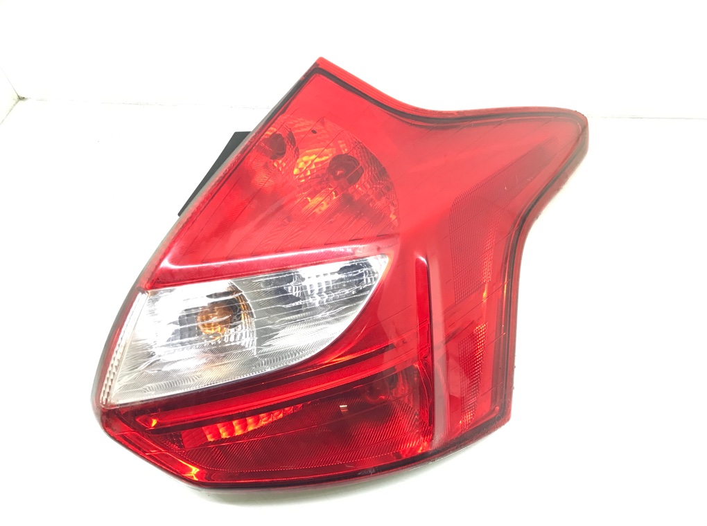Фонарь задний правый для Ford Focus, 2013 г. 1.6 TDCi дизель б/у