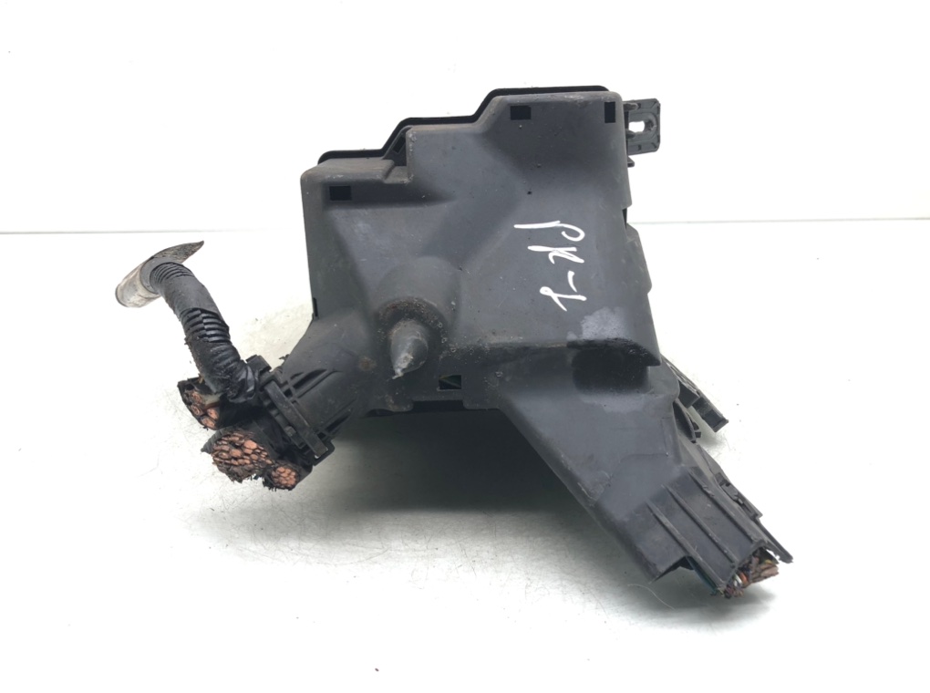 Блок предохранителей для Ford Fiesta, 2011 г. 1.4 TDCI дизель б/у — фото 7