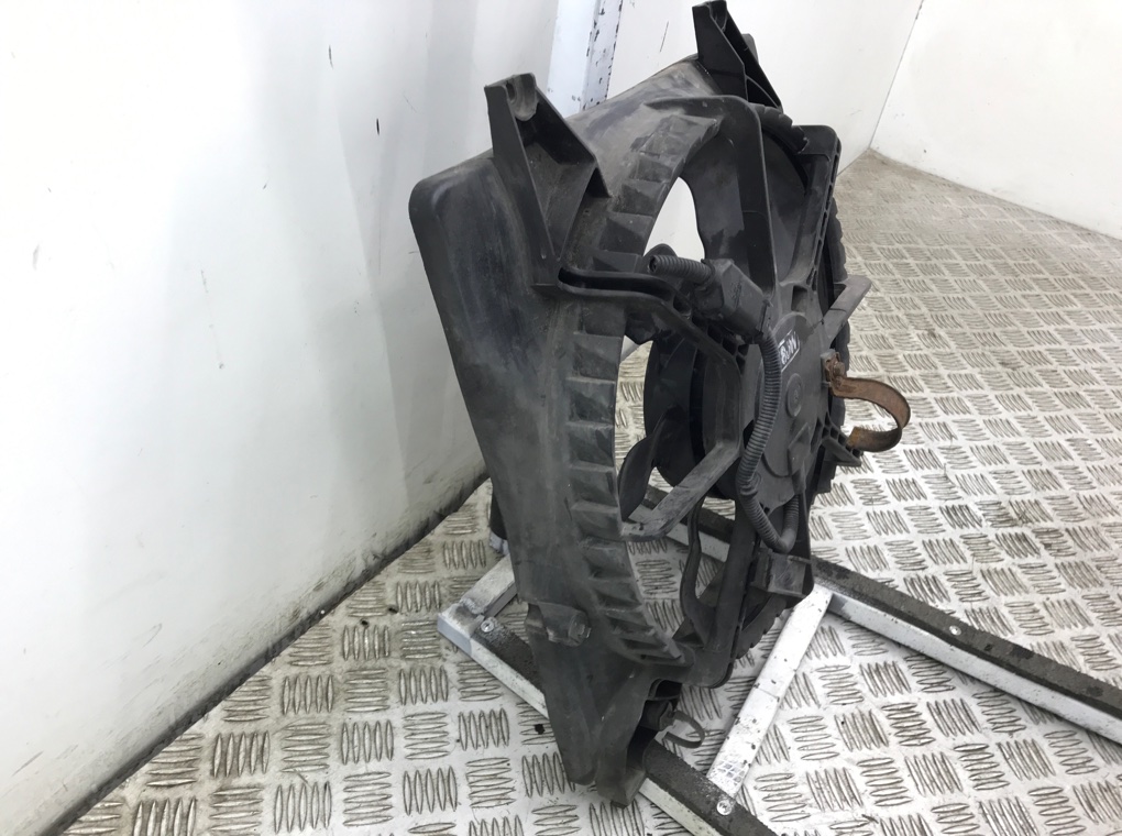 Вентилятор радиатора для Hyundai Santa Fe, 2008 г. 2.2 CRDi дизель б/у — фото 3