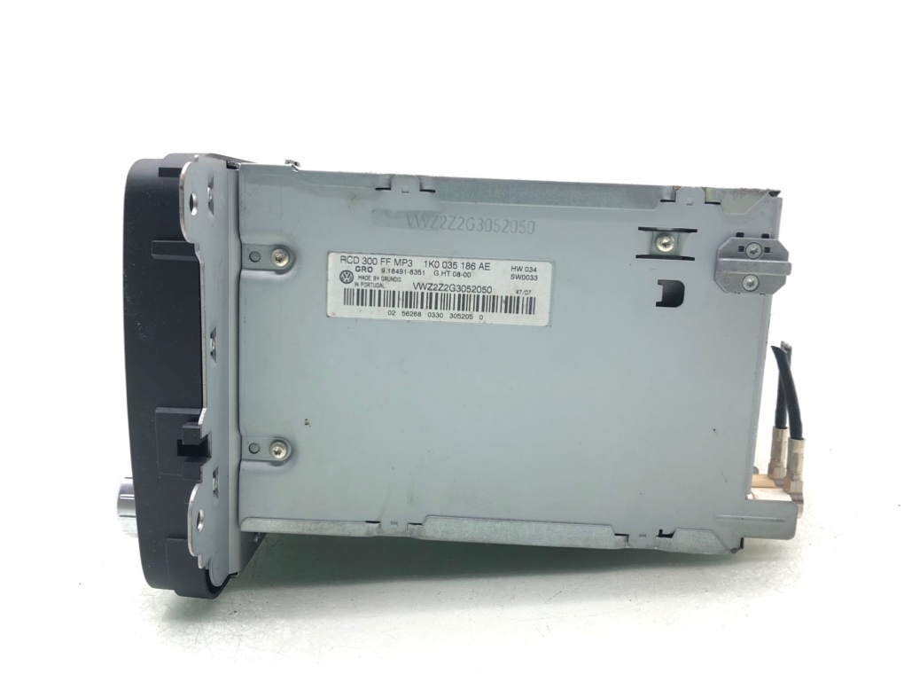 Магнитола для Volkswagen EOS, 2008 г. 2.0 FSI бензин б/у — фото 2
