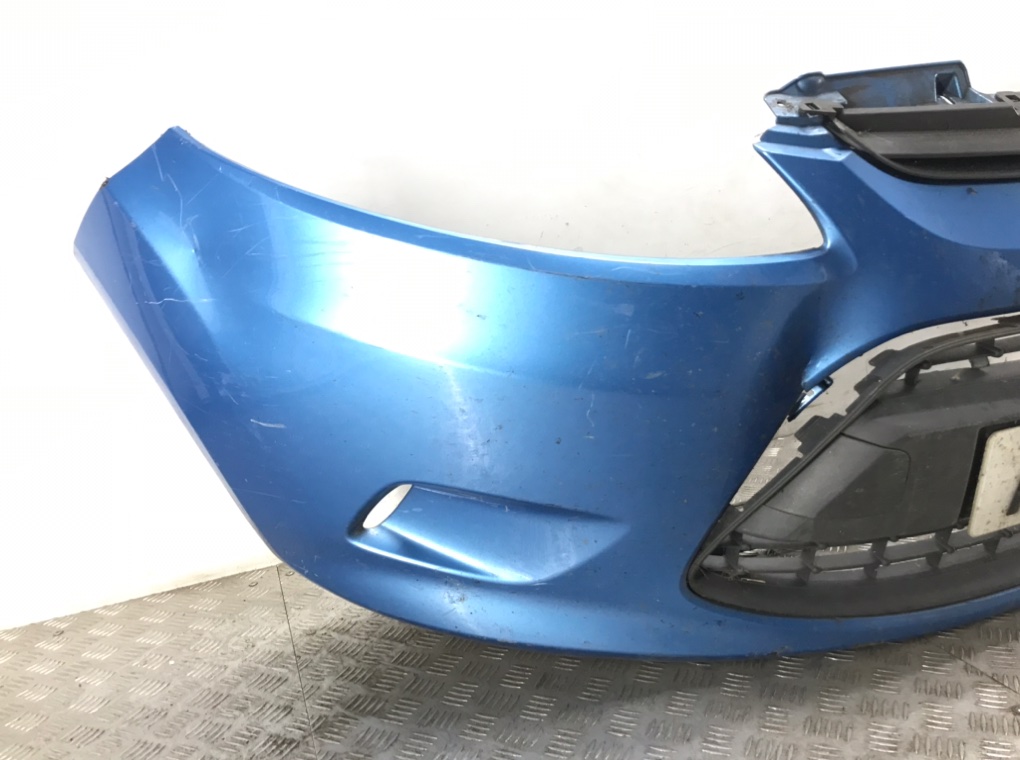 Бампер передний для Ford Fiesta, 2009 г. 1.2 i бензин б/у — фото 2