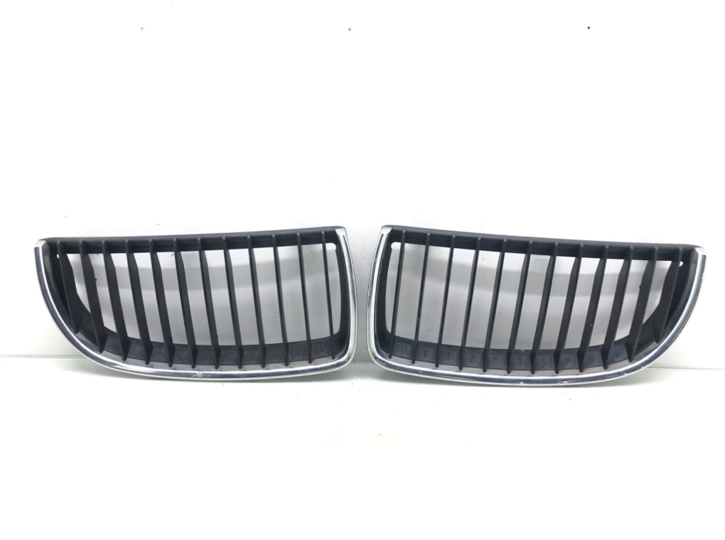 Решетка радиатора для BMW 3 E90/E91/E92/E93, 2005 г. 2.0 TD дизель б/у