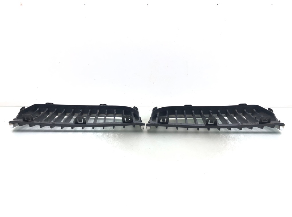 Решетка радиатора для BMW 3 E90/E91/E92/E93, 2005 г. 2.0 TD дизель б/у — фото 5