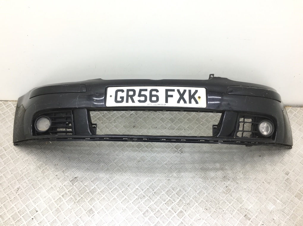 Бампер передний для Volkswagen Golf, 2007 г. 2.0 TDi дизель б/у