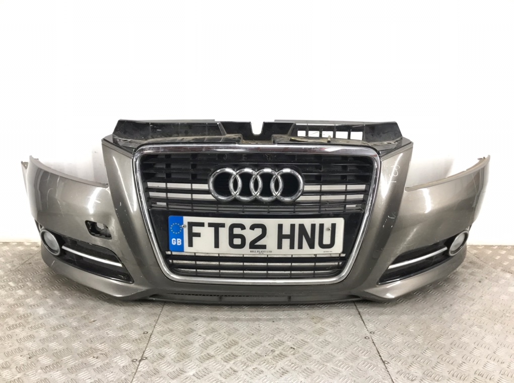 Бампер передний для Audi A3, 2012 г. 1.6 TDi дизель б/у