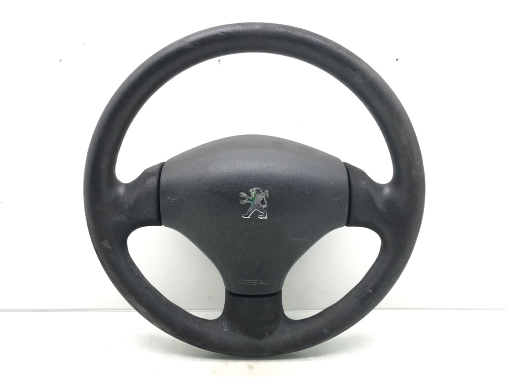 Руль для Peugeot 206, 2004 г. 1.4 i бензин б/у
