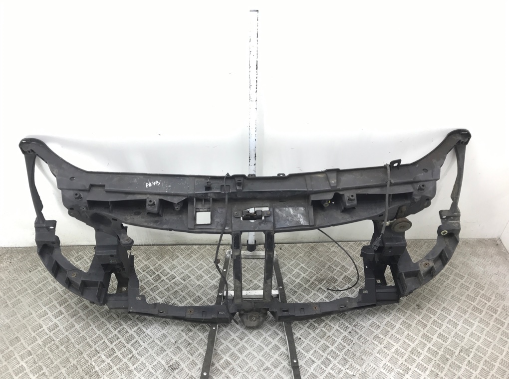 Панель передняя (телевизор) для Nissan NV400, 2016 г. 2.3 DCI дизель б/у — фото 2