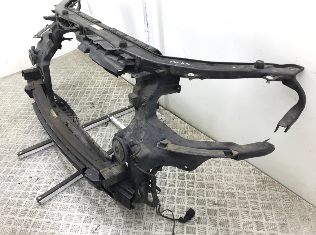 Панель передняя (телевизор) для Hyundai Santa Fe, 2008 г. 2.2 CRDi дизель б/у — фото 4