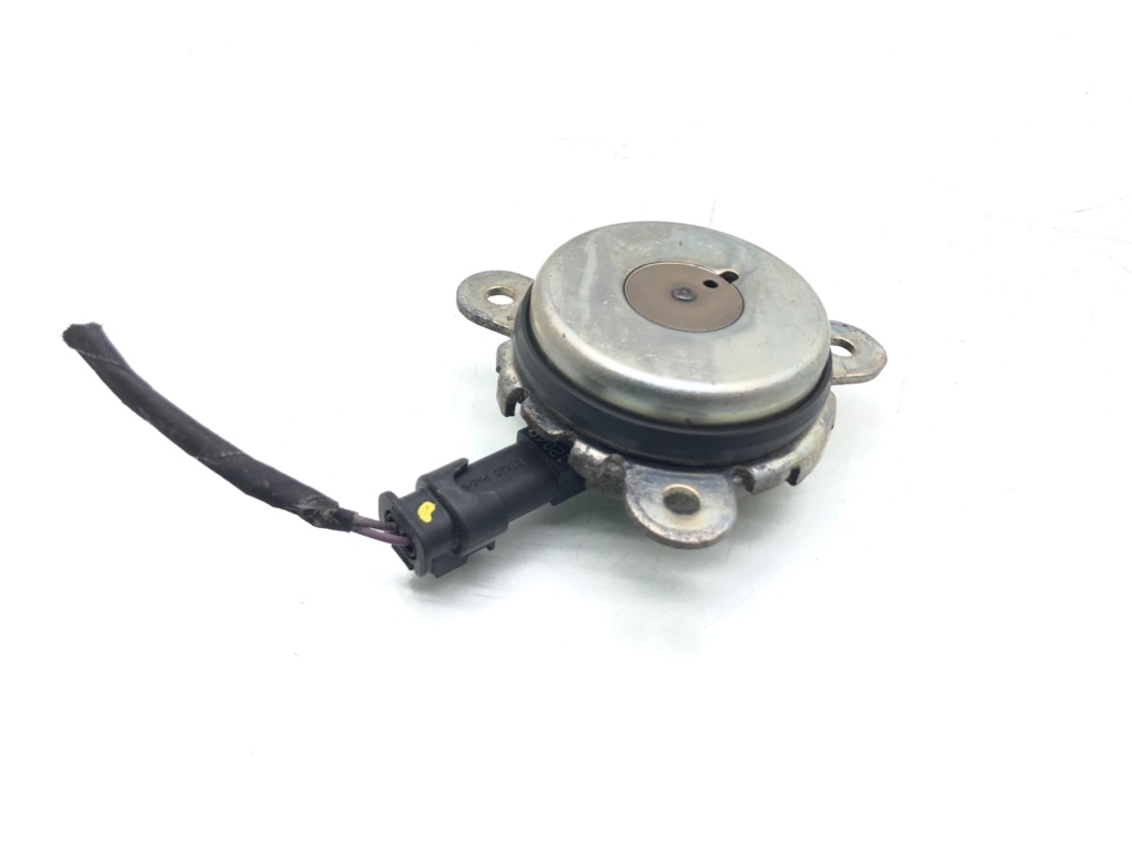 Клапан фазорегулятора для Ford Focus, 2012 г. 1.0 i бензин б/у — фото 3