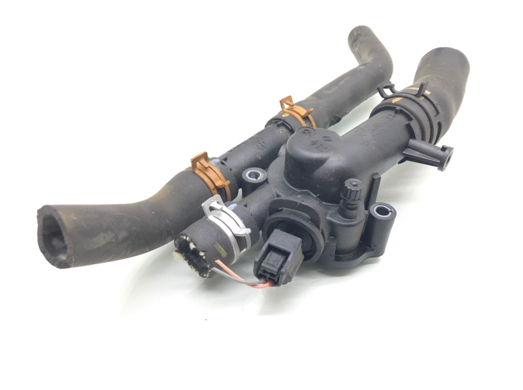 Корпус термостата для Renault Megane, 2006 г. 1.9 DCi дизель б/у — фото 4