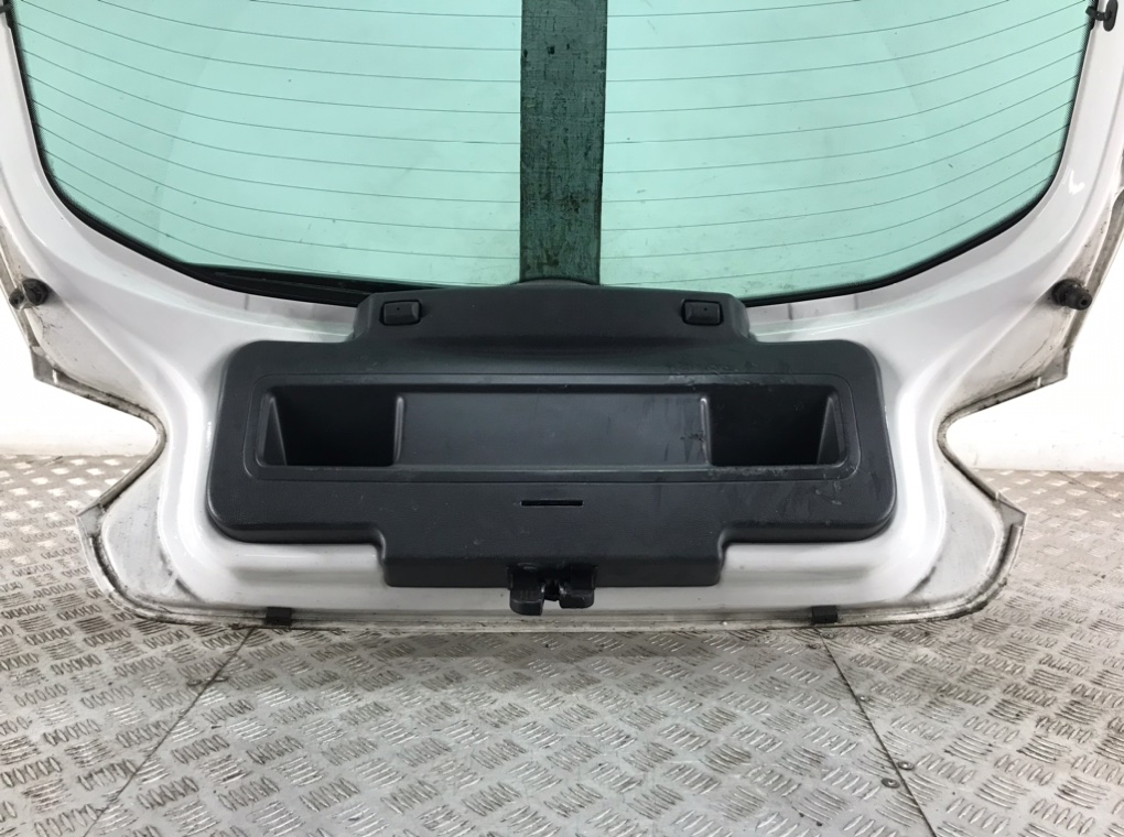 Крышка багажника для Seat Ibiza, 2011 г. 1.6 TDi дизель б/у — фото 4