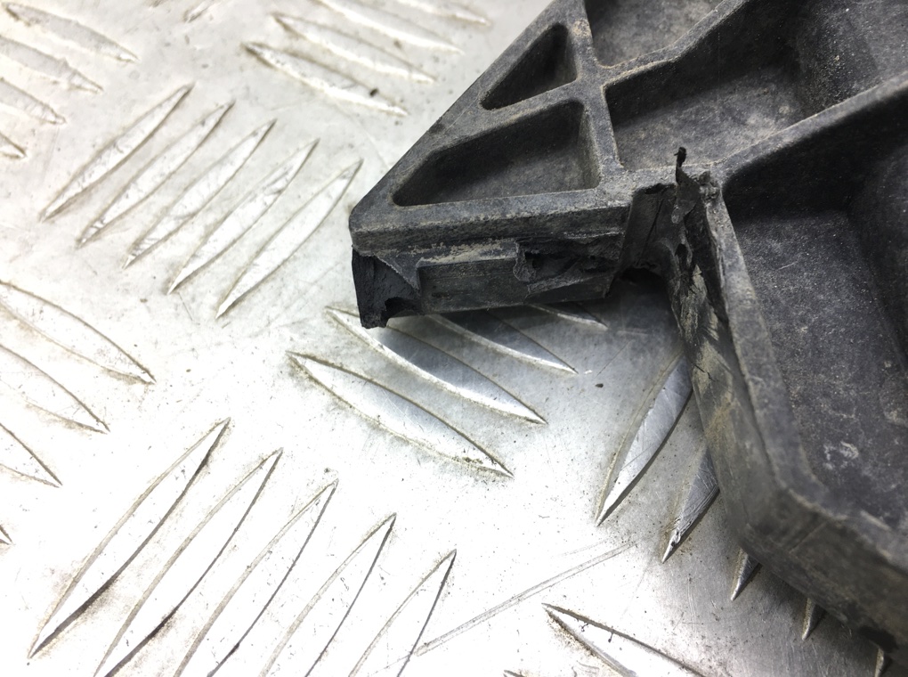 Вентилятор радиатора для Mazda 3, 2009 г. 1.6 TD дизель б/у — фото 6