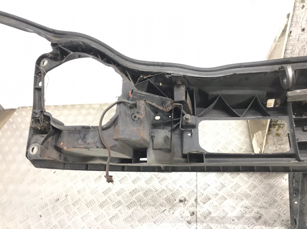 Панель передняя (телевизор) для Nissan Primastar, 2004 г. 1.9 DCi дизель б/у — фото 5