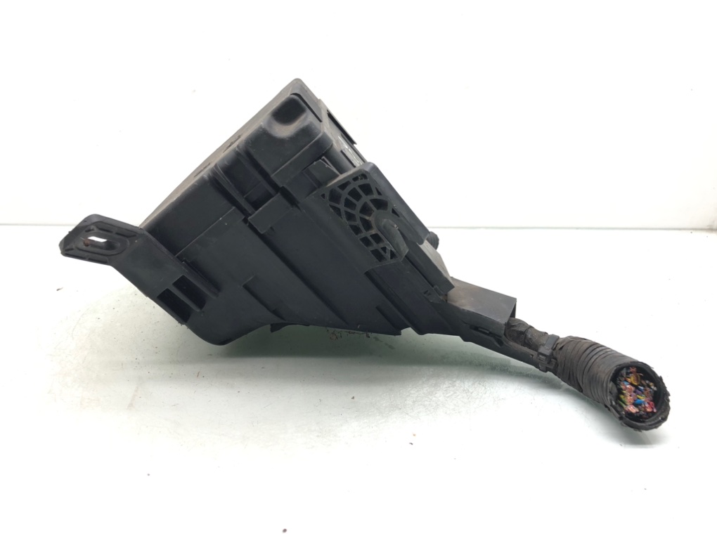 Блок предохранителей для Ford Fiesta, 2009 г. 1.4 TDCi дизель б/у — фото 6