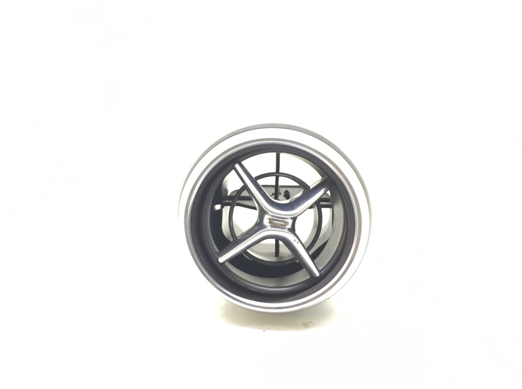 Дефлектор обдува салона для Mercedes A W176, 2016 г. 2.2 CDi дизель б/у