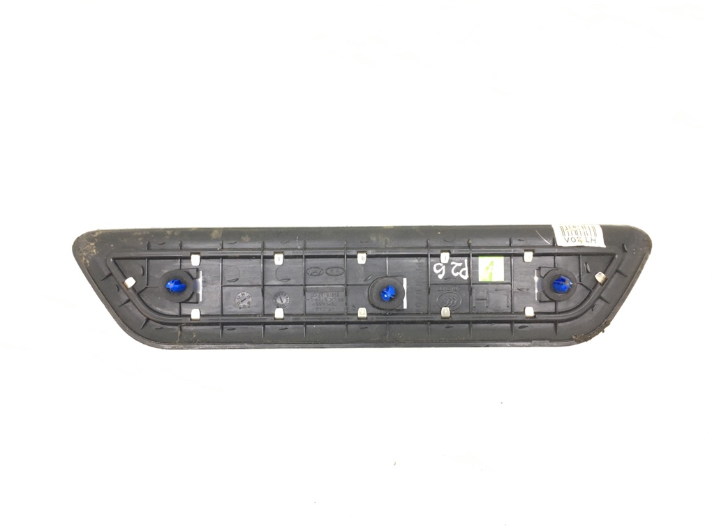 Накладка на порог для Hyundai i40, 2013 г. 1.7 CRDi дизель б/у — фото 2