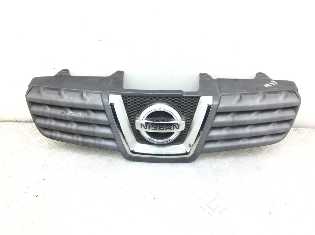 Решетка радиатора для Nissan Qashqai, 2008 г. 2.0 DCi дизель б/у