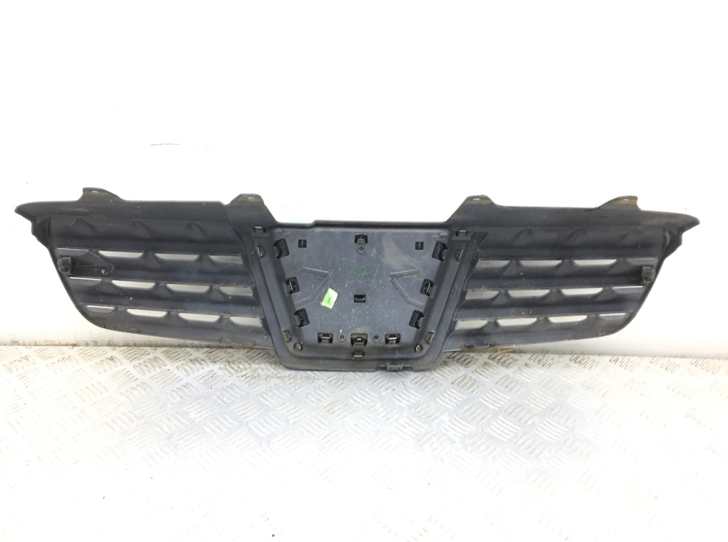 Решетка радиатора для Nissan Qashqai, 2008 г. 2.0 DCi дизель б/у — фото 2