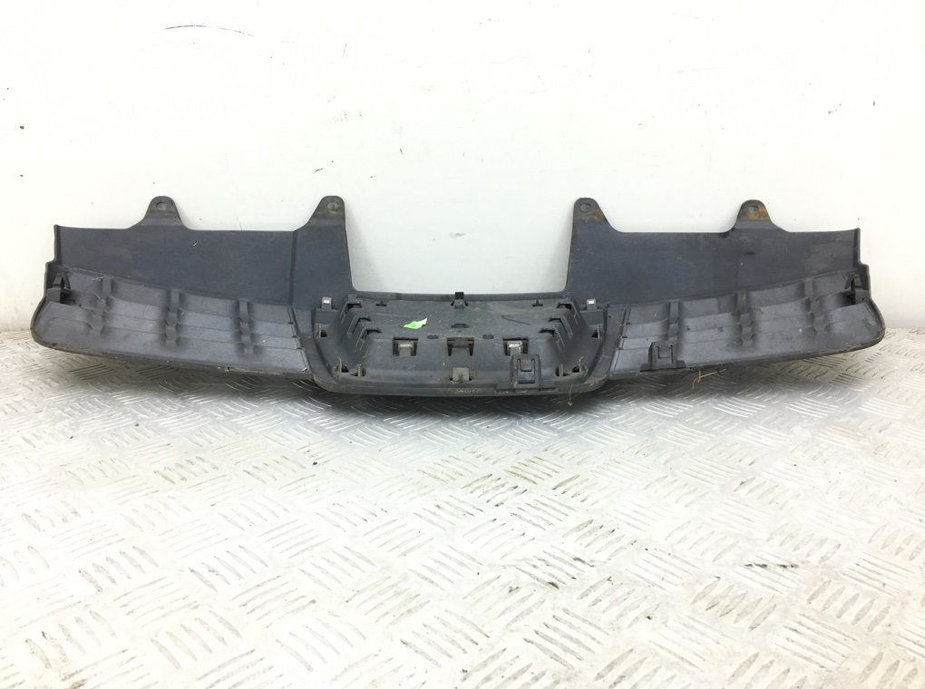 Решетка радиатора для Nissan Qashqai, 2008 г. 2.0 DCi дизель б/у — фото 3