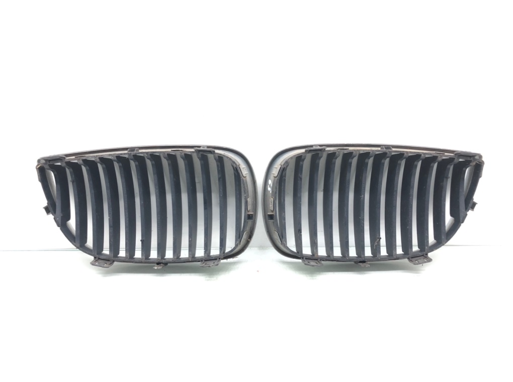 Решетка радиатора для BMW 1 E87/E81/E82/E88, 2007 г. 2.0 TD дизель б/у — фото 2