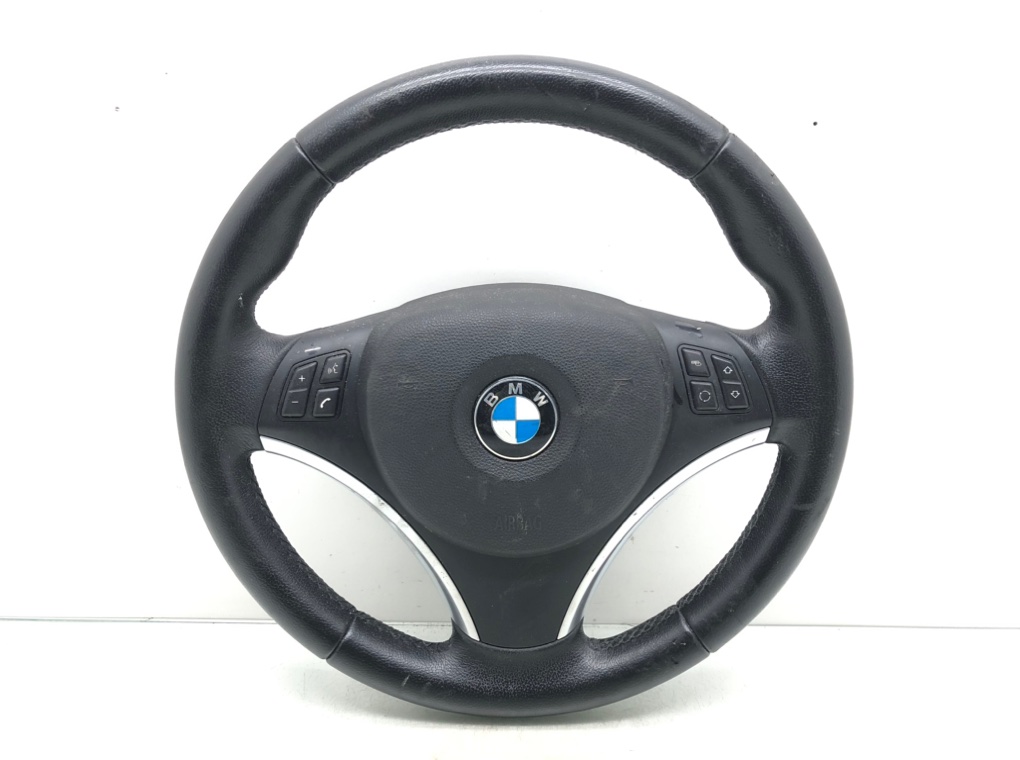 Руль для BMW 1 E87/E81/E82/E88, 2010 г. 2.0 TD дизель б/у