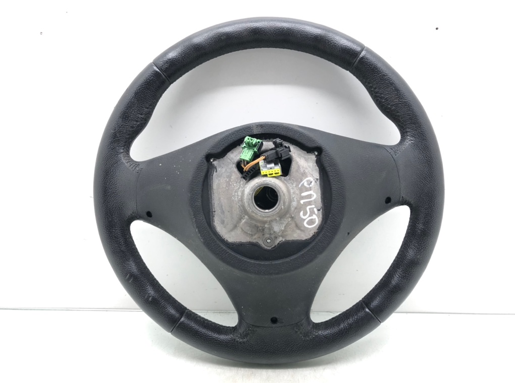 Руль для BMW 1 E87/E81/E82/E88, 2010 г. 2.0 TD дизель б/у — фото 2