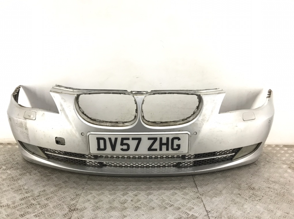 Бампер передний для BMW 5 E60/E61, 2007 г. 2.0 TD дизель б/у