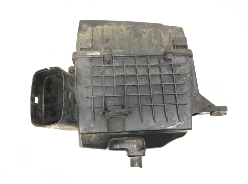 Корпус воздушного фильтра для Seat Ibiza, 2011 г. 1.6 TDi дизель б/у — фото 3