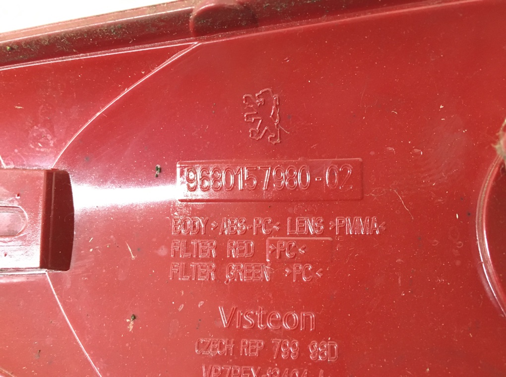 Фонарь задний правый для Peugeot 207, 2007 г. 1.6 HDi дизель б/у — фото 5