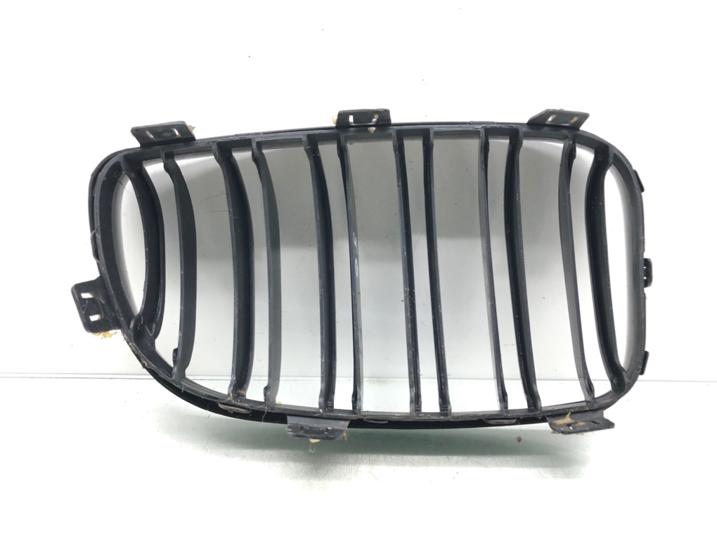 Решетка радиатора для BMW 1 E87/E81/E82/E88, 2010 г. 2.0 TD дизель б/у — фото 2