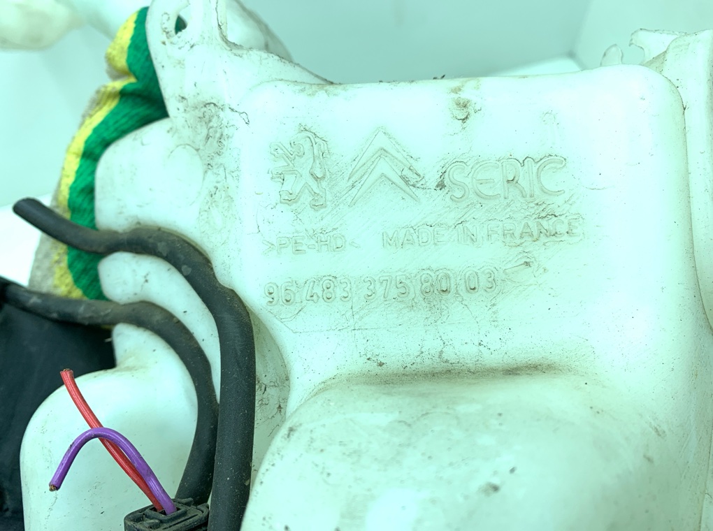 Бачок омывателя для Peugeot 207, 2007 г. 1.6 HDi дизель б/у — фото 5