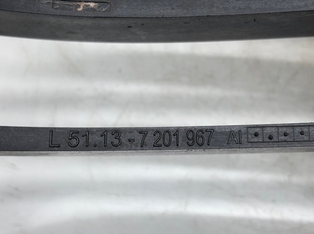 Решетка радиатора для BMW 3 E90/E91/E92/E93, 2009 г. 2.0 i бензин б/у — фото 8