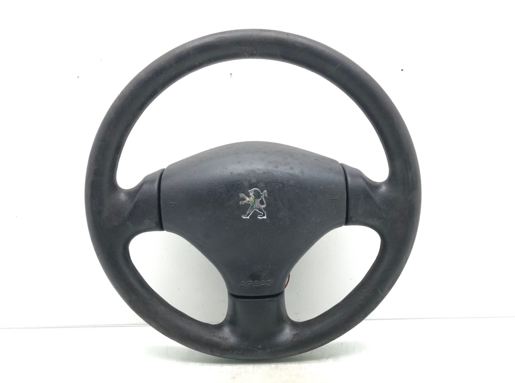 Руль для Peugeot 206, 2005 г. 1.4 i бензин б/у