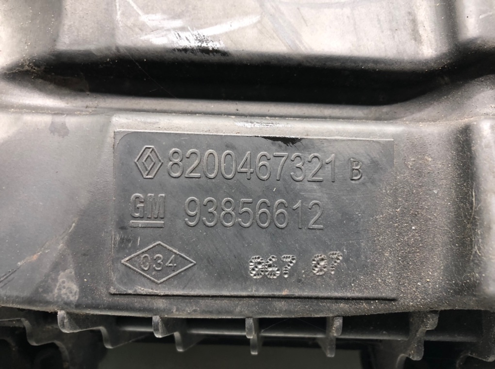 Корпус воздушного фильтра для Opel Vivaro, 2007 г. 2.0 CDTi дизель б/у — фото 7