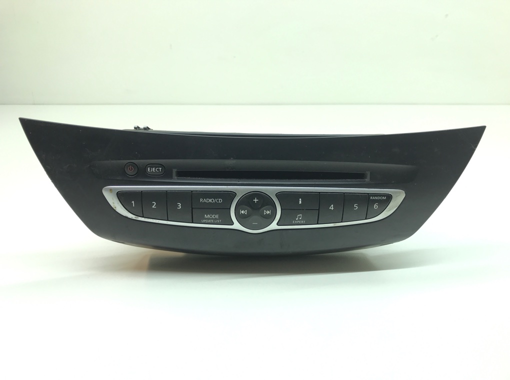 Магнитола для Renault Laguna, 2008 г. 2.0 DCi дизель б/у