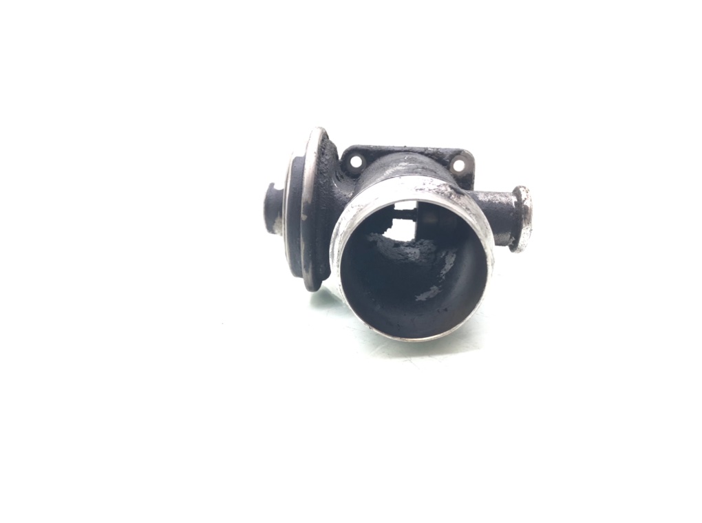 Клапан EGR для BMW 1 E87/E81/E82/E88, 2005 г. 2.0 TD дизель б/у — фото 4