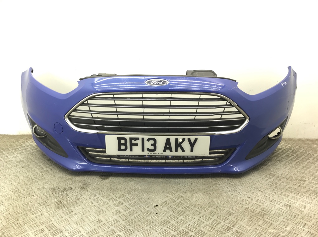 Бампер передний для Ford Fiesta, 2013 г. 1.6 i бензин б/у