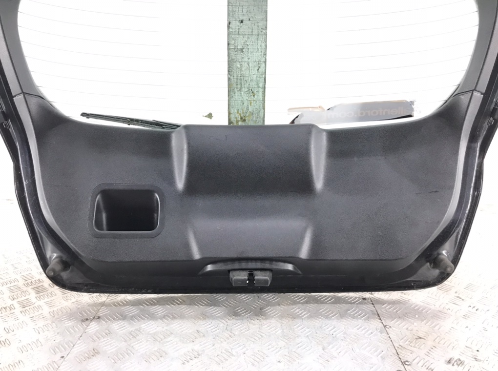 Крышка багажника для Ford Fiesta, 2009 г. 1.4 TDCi дизель б/у — фото 4