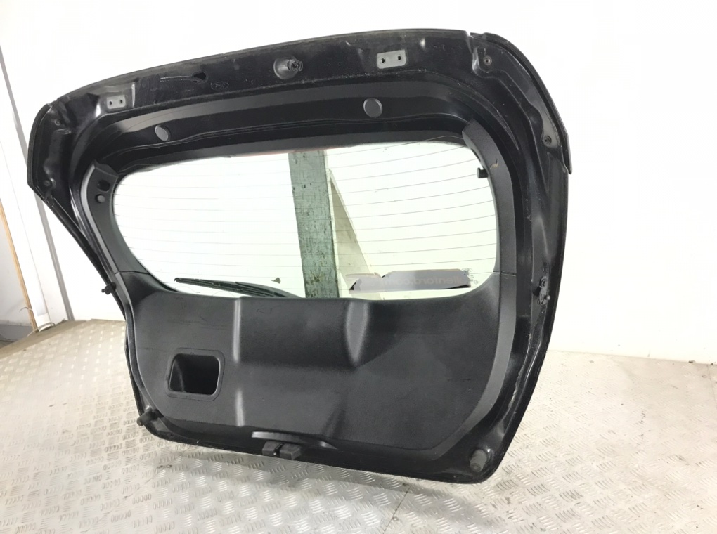 Крышка багажника для Ford Fiesta, 2009 г. 1.4 TDCi дизель б/у — фото 5