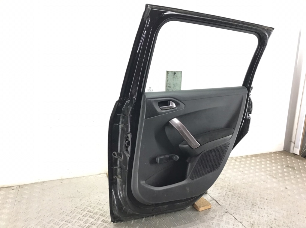 Дверь задняя правая для Peugeot 2008, 2014 г. 1.4 HDi дизель б/у — фото 6