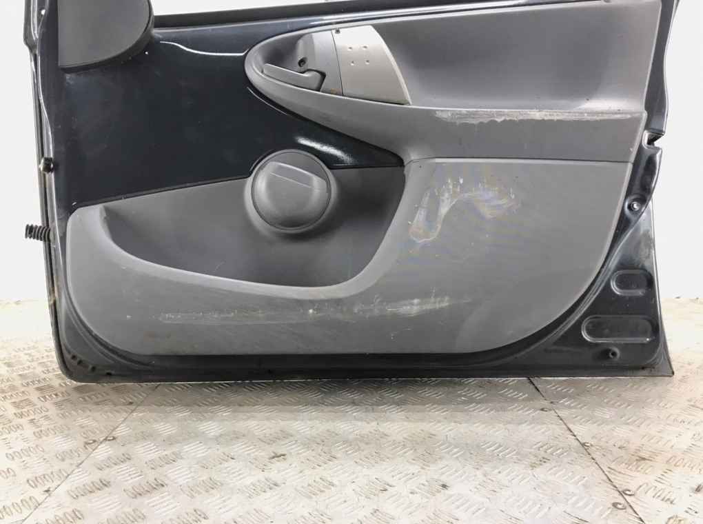 Дверь передняя правая для Toyota Aygo, 2007 г. 1.0 i бензин б/у — фото 4
