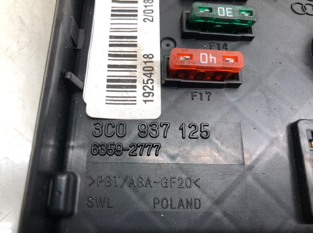 Блок предохранителей для Volkswagen Passat, 2008 г. 2.0 TDi дизель б/у — фото 6