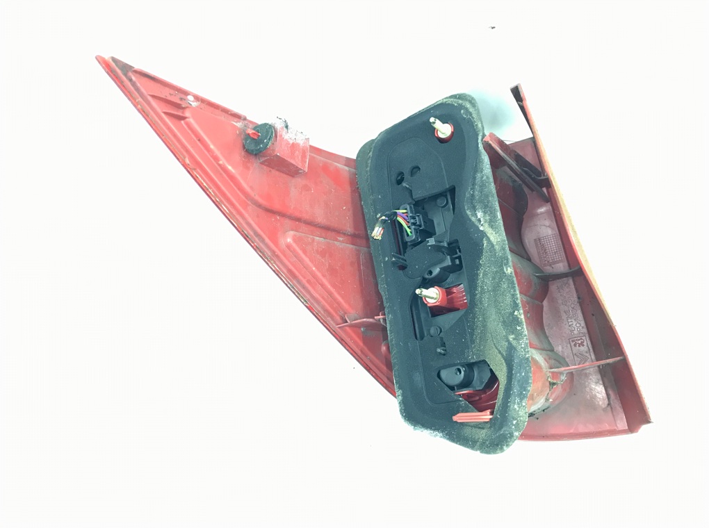 Фонарь задний правый для Peugeot 1007, 2006 г. 1.4 i бензин б/у — фото 3