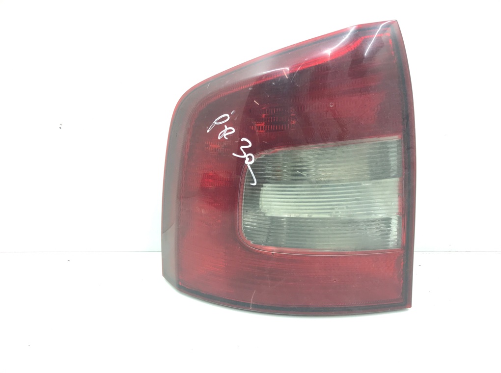 Фонарь задний левый для Skoda Octavia, 2010 г. 1.9 TDi дизель б/у