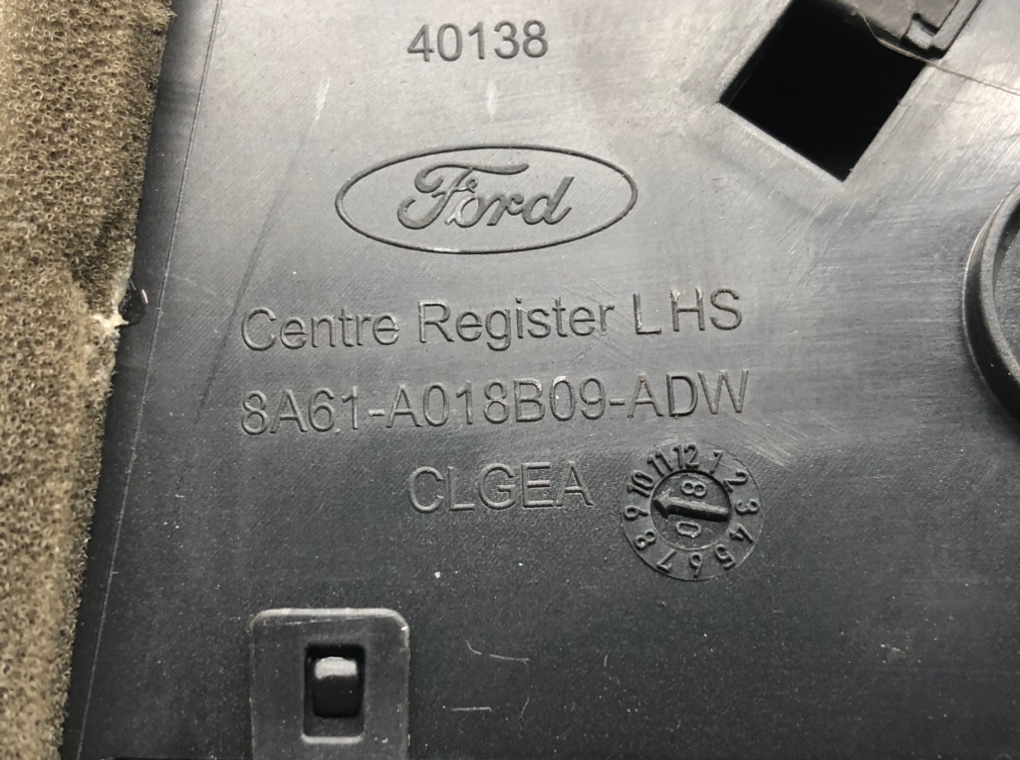 Дефлектор обдува салона для Ford Fiesta, 2008 г. 1.4 TDCi дизель б/у — фото 5