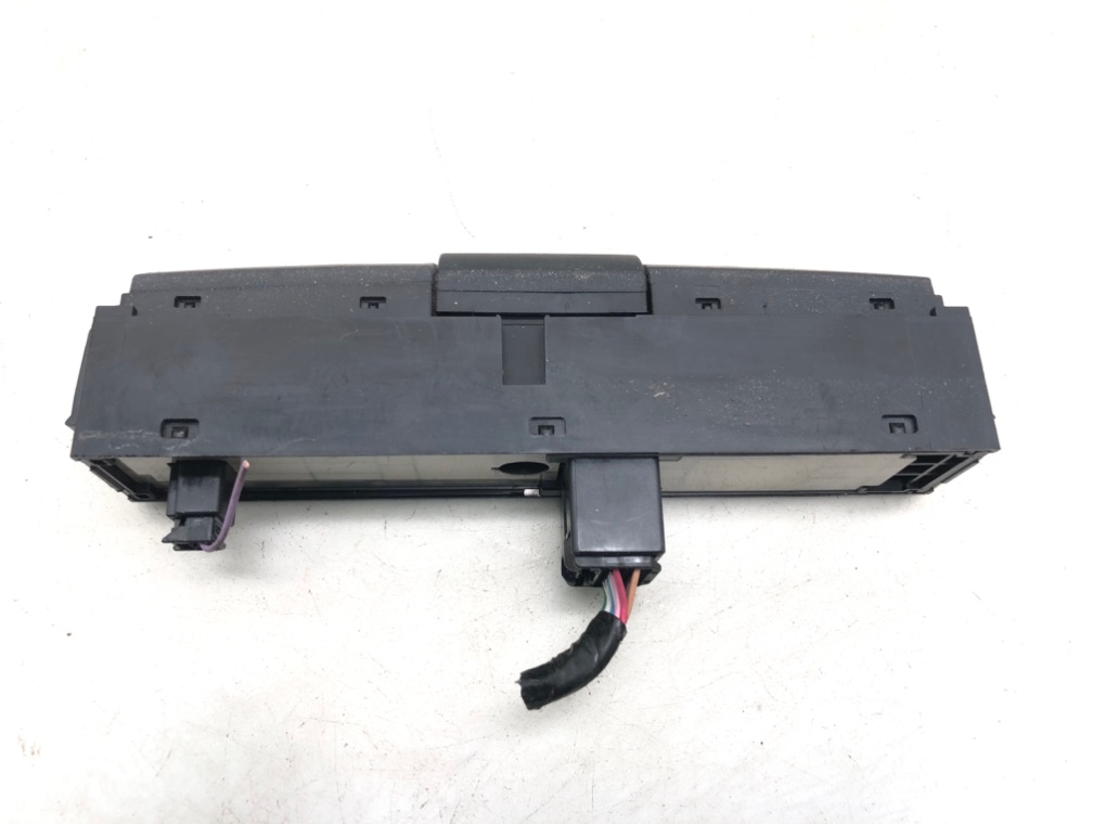 Кнопка аварийной сигнализации для Toyota Corolla Verso, 2007 г. 2.2 D-4D дизель б/у — фото 4