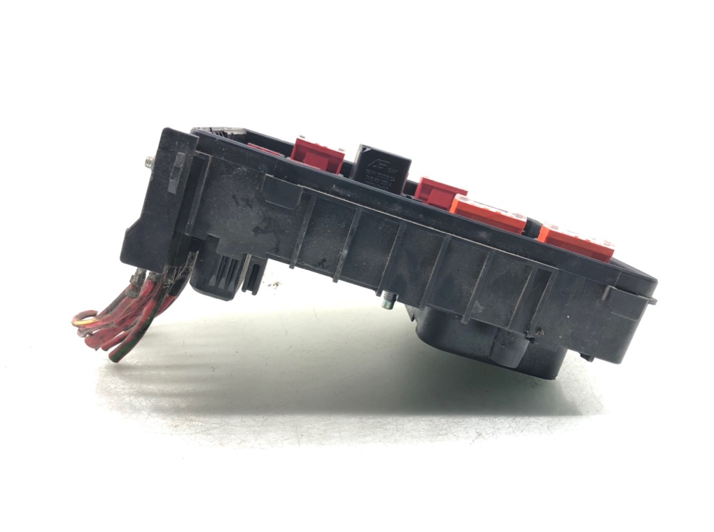 Блок предохранителей для Volkswagen Passat, 2007 г. 2.0 TDi дизель б/у — фото 3