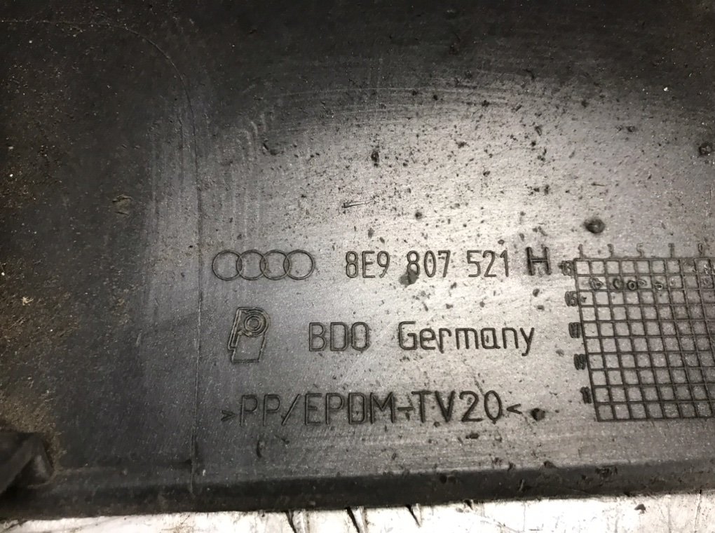 Бампер задний для Audi A4, 2002 г. 1.9 TDi дизель б/у — фото 9