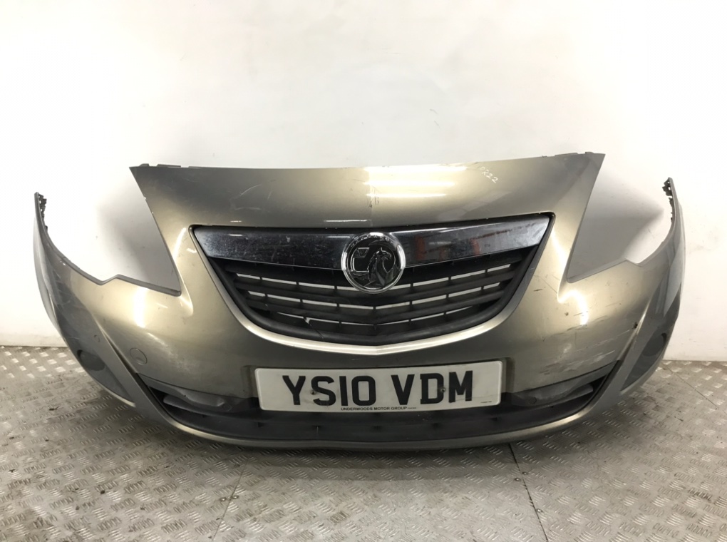 Бампер передний для Opel Meriva, 2010 г. 1.7 CDTi дизель б/у