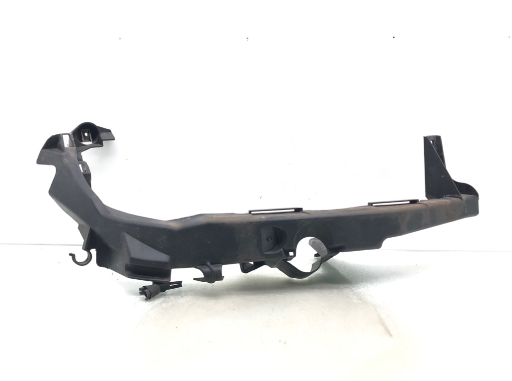 Крепление фары правой для BMW 3 E90/E91/E92/E93, 2007 г. 2.0 TD дизель б/у
